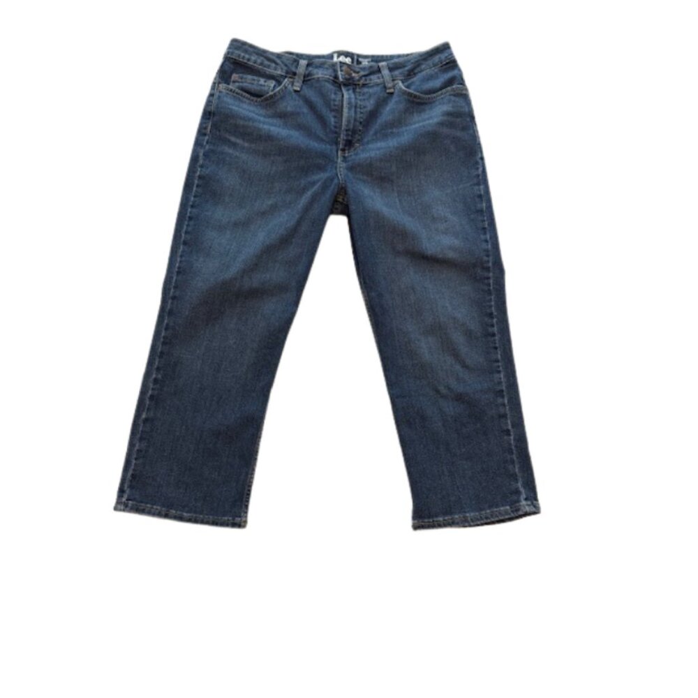 Lee Denim Capri Jeans, Size 12 - Comfortable, Classic & Easygoing Style!